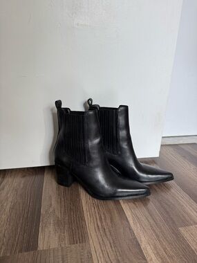 Aldo Black Leather Pointed Chelsea Ankle Boots
